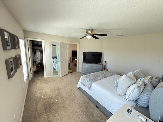 Building Photo - 1088 Zion Dr