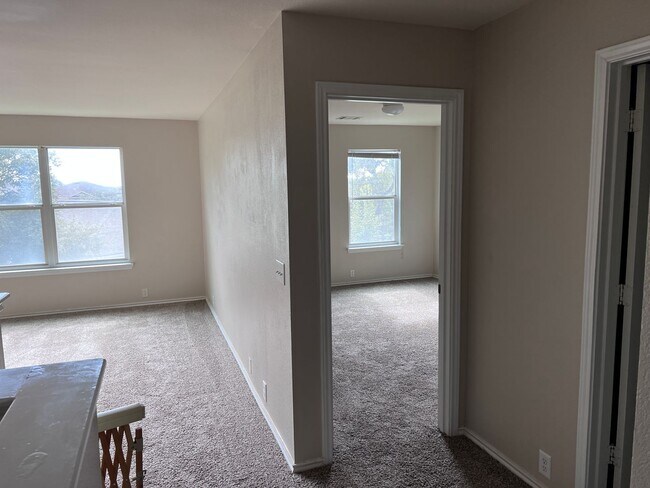 Building Photo - Woodview at Bulverde/Bulverde Creek