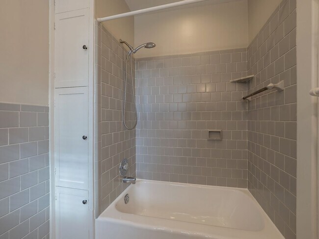 Building Photo - Charming, Renovated Bungalow in NW DC Tenley Area