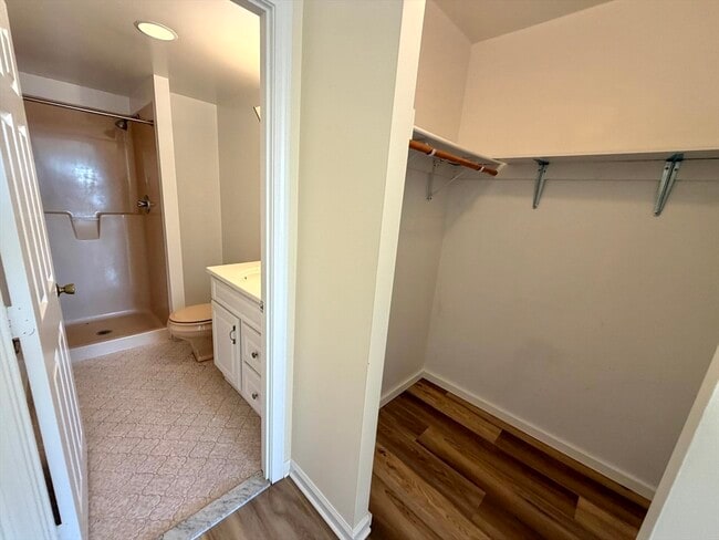 Building Photo - 151 Coolidge Ave