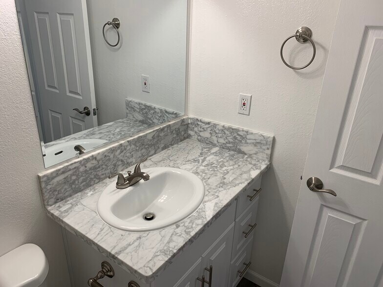 Building Photo - 6412 -6414 Terra way