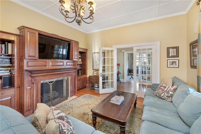 Building Photo - 287 Gibbs Ave