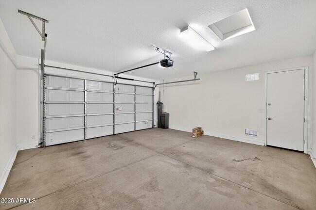 Building Photo - 20390 E Broadmoor Trail