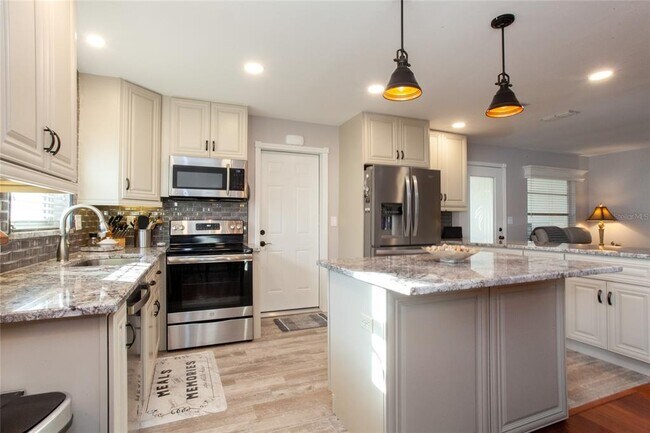 Building Photo - 3297 Gorse Ct