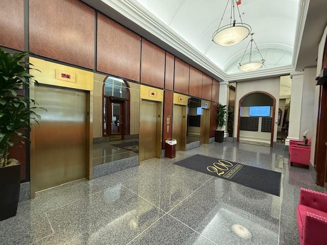 Building Photo - 200 N Dearborn St