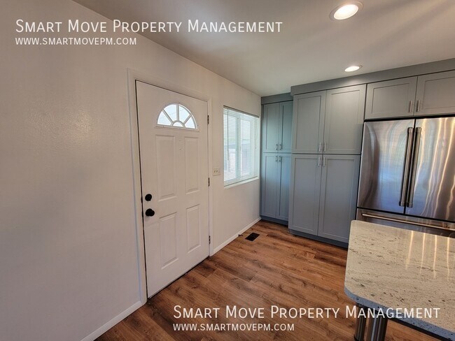 Building Photo - 6030 Kirkwood Cir