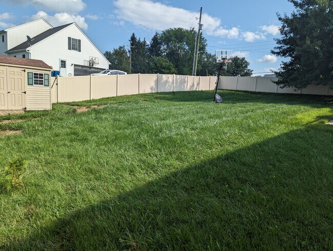 Building Photo - 5 Auction Dr