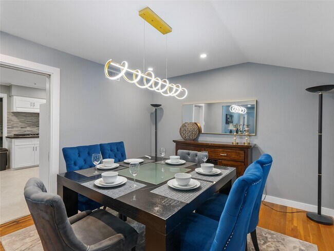 Building Photo - 4119 Mischire Dr