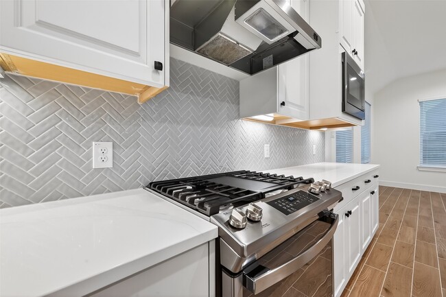 Building Photo - 2210 Cherry Brg Ln