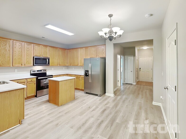 Building Photo - 7514 Mary Jo Helms Dr