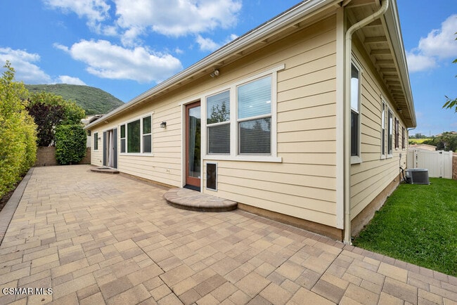 Building Photo - 4968 Princess Dr
