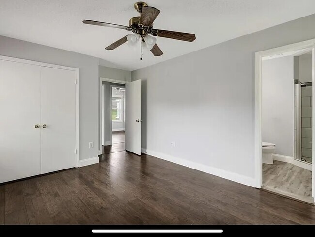 Building Photo - 2939 Mountain Terrace St