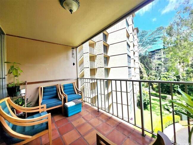Building Photo - 95-273-273 Waikalani Dr