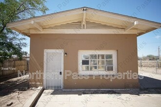 Building Photo - 7600 Franklin Dr