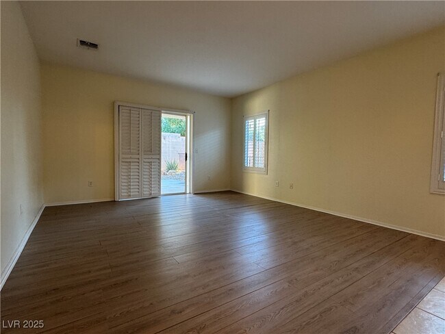 Building Photo - 3025 Seaford Peak Dr