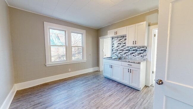 Building Photo - Clark / Fulton Area - Single Family Home