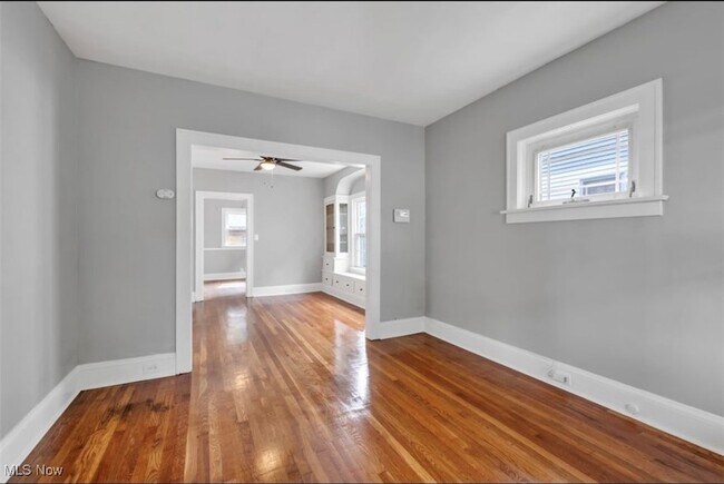 Building Photo - 3363 E 102nd St