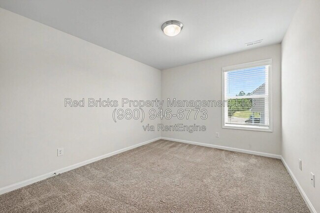 Building Photo - 3914 Townes Blvd