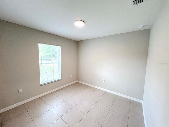 Building Photo - 111 Rolling Sands Dr