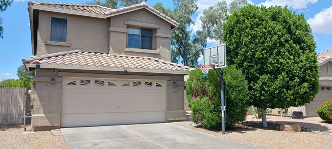 Building Photo - 3 Bed / 2 Bath with Loft and Pool