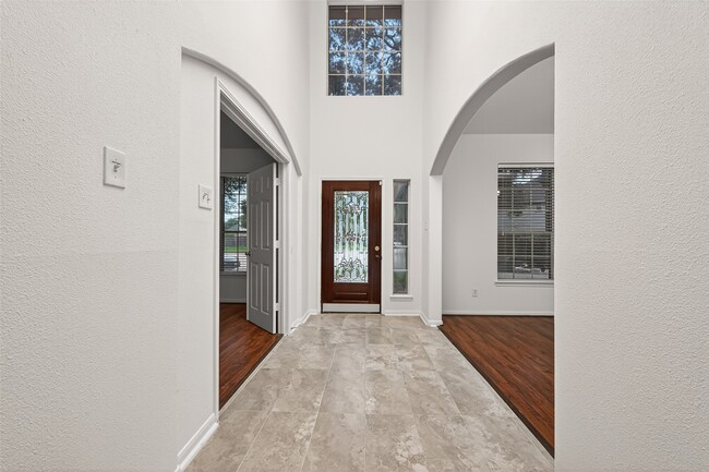 Building Photo - 22303 Naple Hollow Ln
