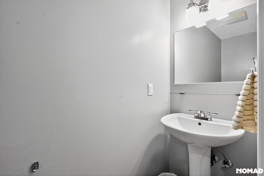 Building Photo - 5307 Herman Ave