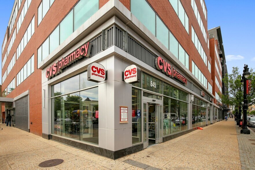 Building Photo - 1110 3rd St NE