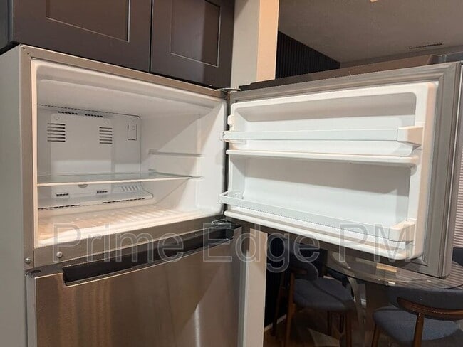 Building Photo - 1801 Ridgehaven Ct