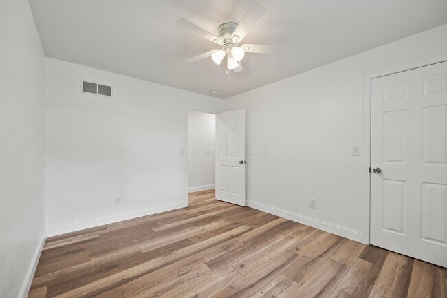 Building Photo - 4250 Rutherford Rd