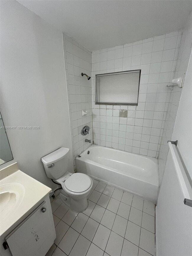 Building Photo - 58 SW 14th Terrace