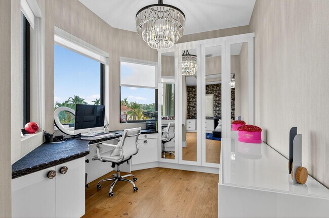 Building Photo - 785 NE 70th St