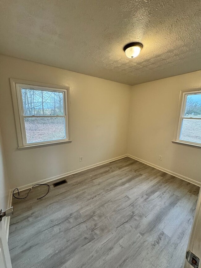 Building Photo - 3/1 in Cleveland County, NC