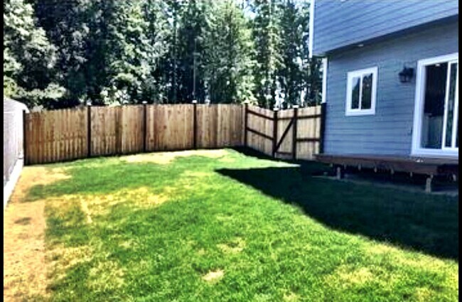 Building Photo - 2375 SE Kelby Cir