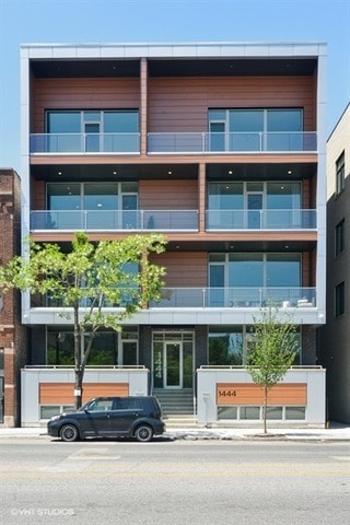 Primary Photo - 1444 N Western Ave