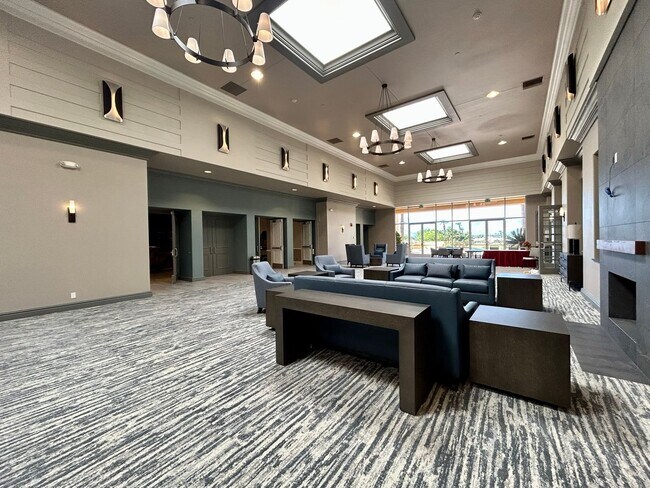 Building Photo - COMING SOON! 2 Bedroom 2 Bathroom + Den Ho...