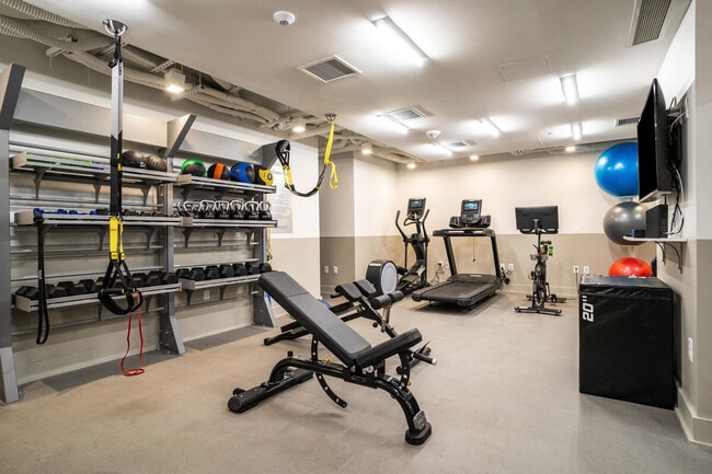 Building Photo - 2000 P St NW