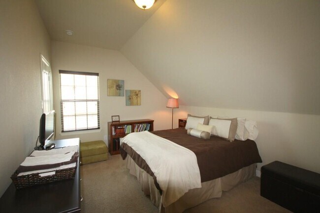 Building Photo - 2839 Nolina Ln