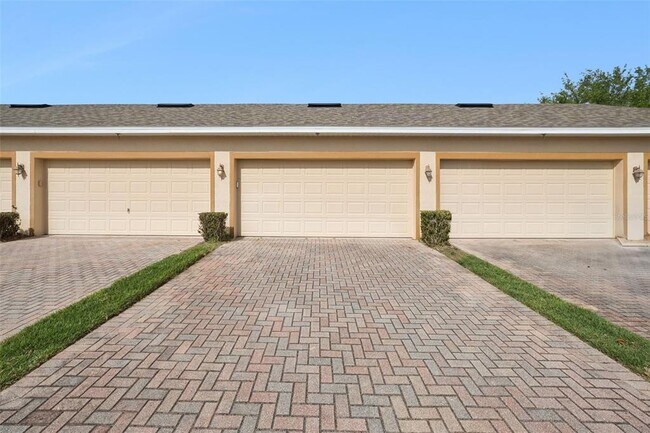 Building Photo - 6939 Pasturelands Pl