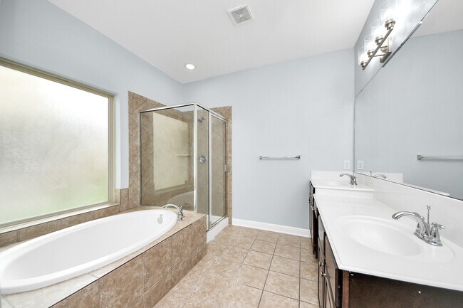 Building Photo - 19046 Sweet Springs Ln
