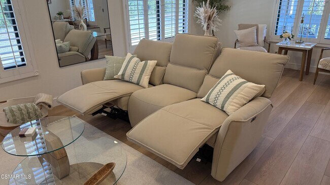 Building Photo - 3439 Highwood Ct