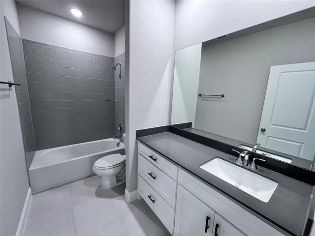 Building Photo - 808 Portina Dr