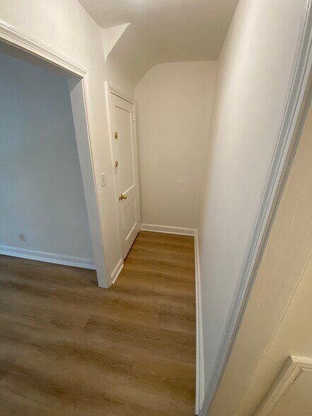 Building Photo - 32 Elsmere Blvd