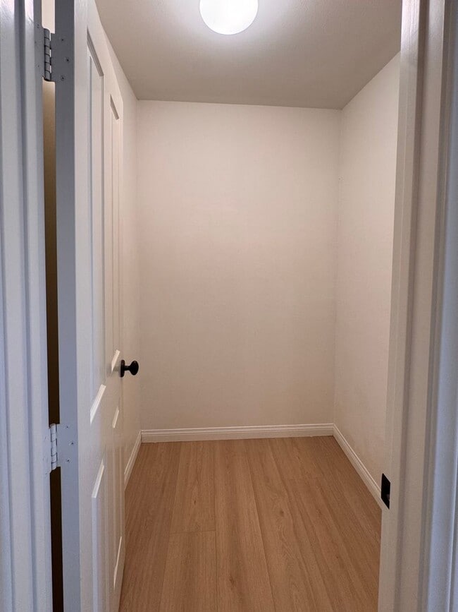 Building Photo - Single House Irvine