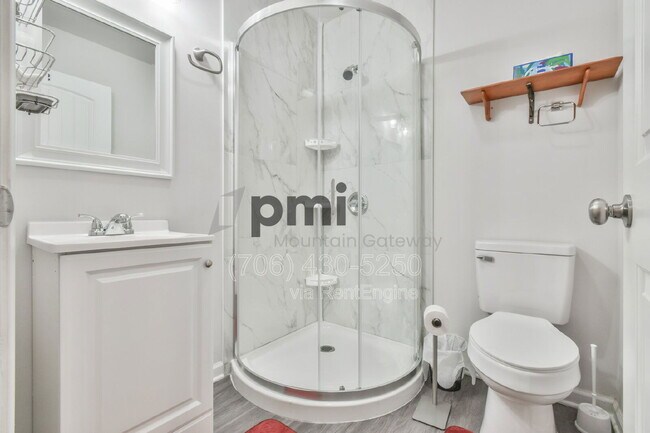 Building Photo - 6306 Pne Rdg Pt