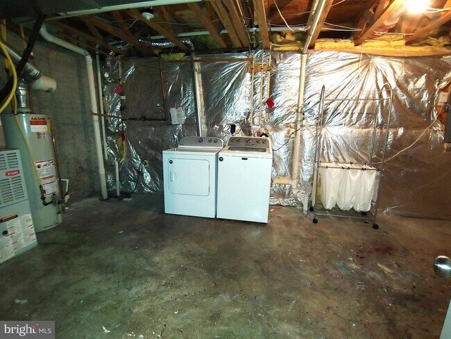 Building Photo - 2660 Cedar Elm Dr