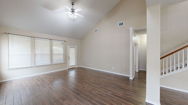 Building Photo - $2,095 FOR A GORGEOUS HOME BY FORT HOOD!