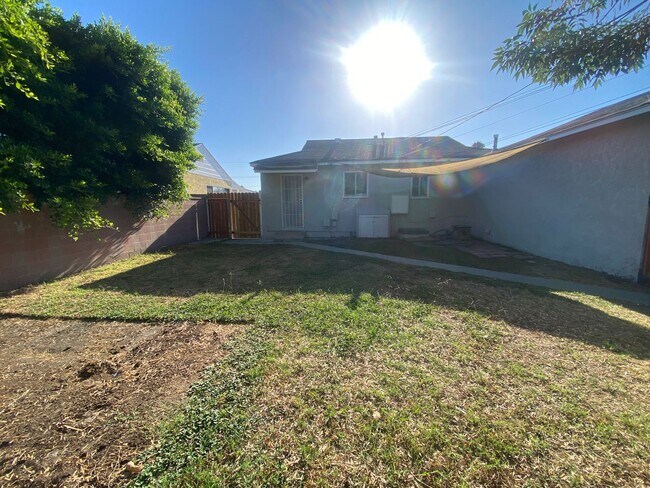 Building Photo - 2249 Granada Ave