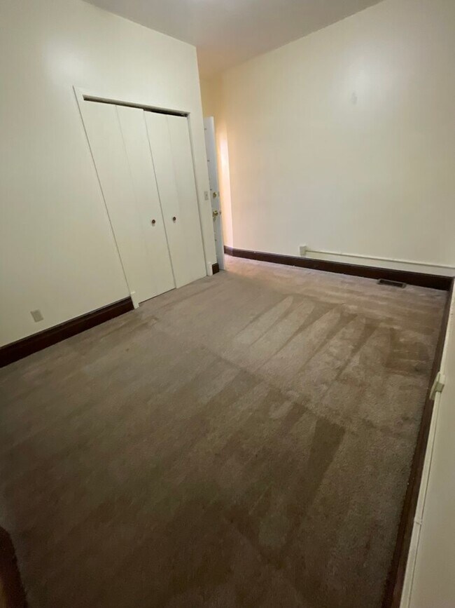 Building Photo - 410 E William St