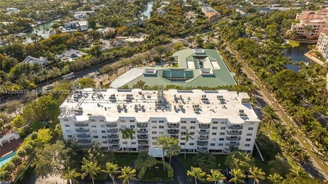 Building Photo - 210 Seaview Dr