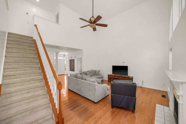 Building Photo - 513 Cold Stream Pl